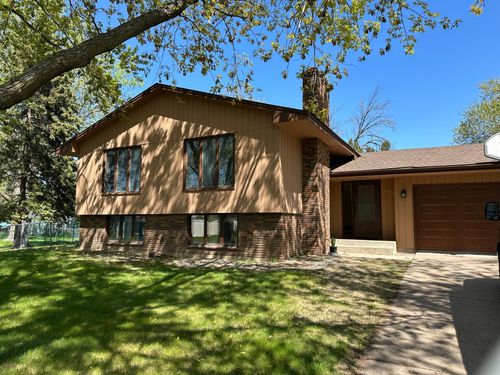 2748 Kent St, Roseville, MN, 55113-2395 | Card Image