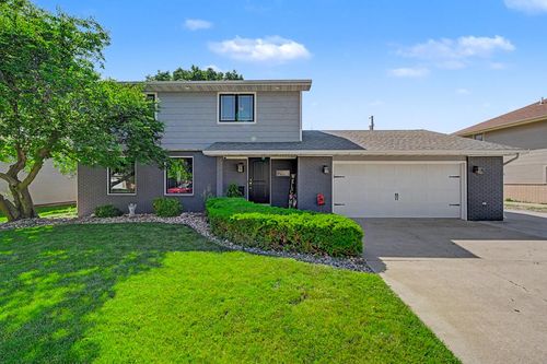 2994 15th Ave Ne, Fort Dodge, IA, 50501-2128 | Card Image