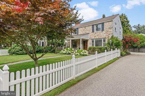 4 Lowrys Ln, BRYN MAWR, PA, 19010-1019 | Card Image