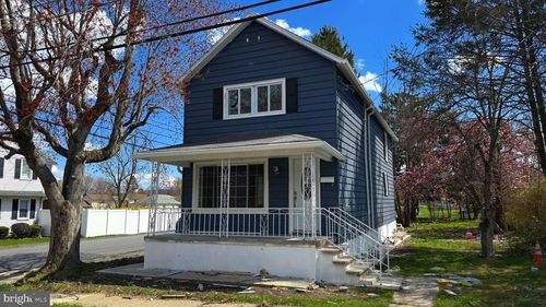 210 Cherry St, Duryea, PA, 18642-1208 | Card Image