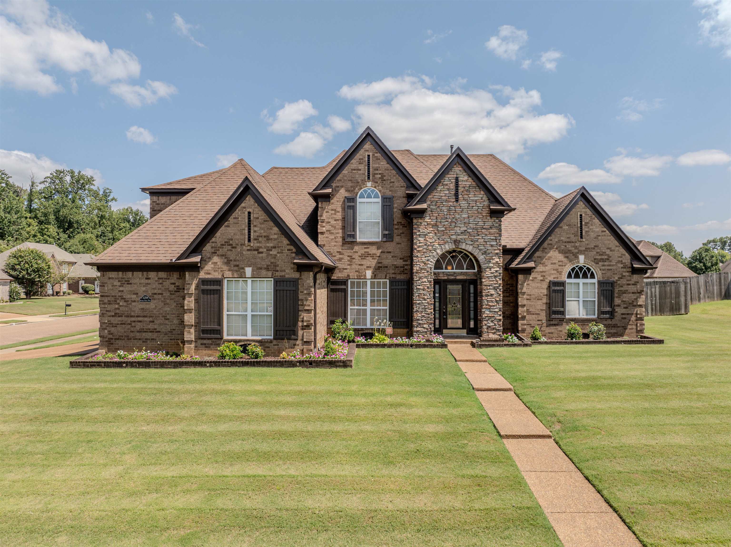 Kings Oasis Way, Bartlett, TN 38135