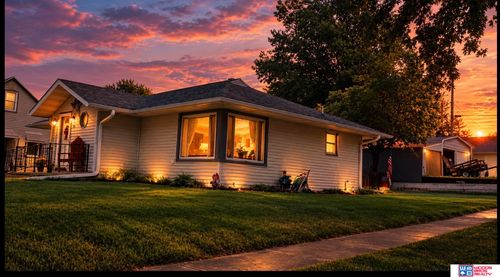 1502 F St, Fairbury, NE, 68352-1332 | Card Image