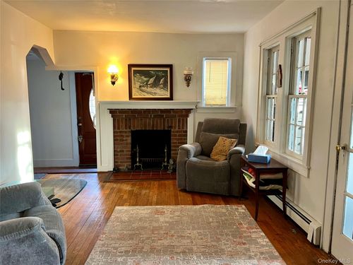 67 Dutchess Ter, Beacon, NY, 12508-1543 | Card Image