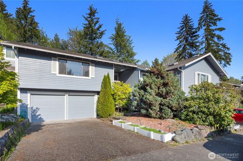 2606 174th Ave Ne, Redmond, WA, 98052-6221 | Card Image