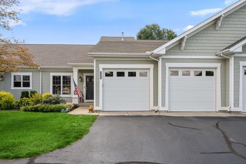 1687 S Trillium Cir, Zeeland, MI, 49464-8355 | Card Image