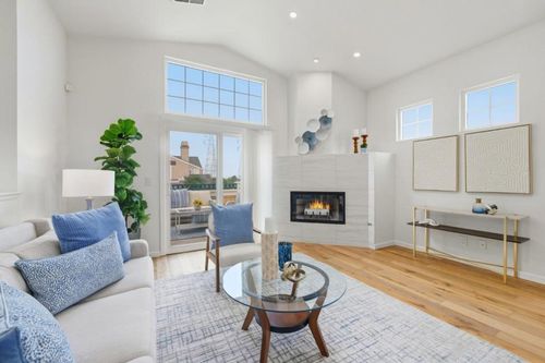 123 Positano Cir, Redwood City, CA, 94065 | Card Image