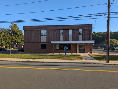 30 Mill St, Unionville, CT, 06085-1000 | Card Image