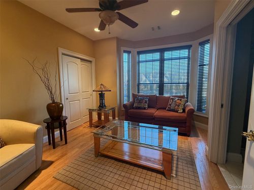 514-514 Pacing Way, Westbury, NY, 11590-6675 | Card Image