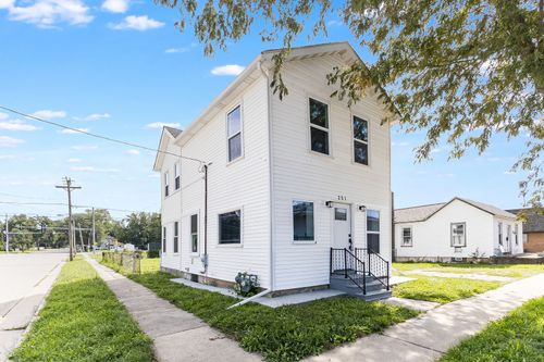 201 W John Street, Plano, IL, 60545 | Card Image