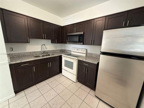 a-1620 Nw 52nd Ave, Lauderhill, FL, 33313-5472 | Card Image