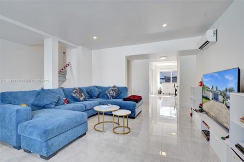 1904 28th St, Fort Lauderdale, FL, 33315-2716 | Card Image