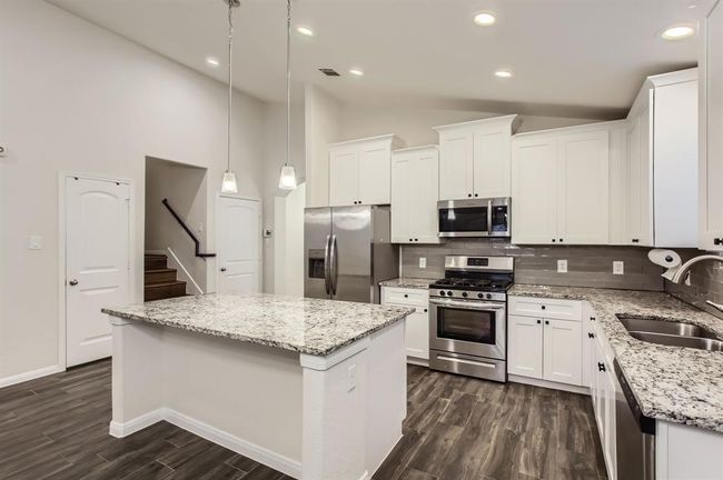 Kitchen | Image 17