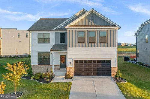 518 Carroll Walk Ave, FREDERICK, MD, 21701-6943 | Card Image