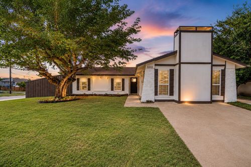 5202 Chestnut Pl, Garland, TX, 75043-5407 | Card Image