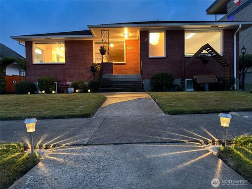 126 W 6th St, Port Angeles, WA, 98362-6030 | Card Image