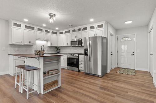 920 Portland St, Villard, MN, 56385-4500 | Card Image