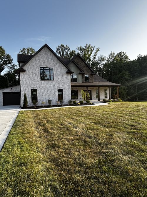 1300 Reda Dr, Clarksville, TN, 37042-1219 | Card Image