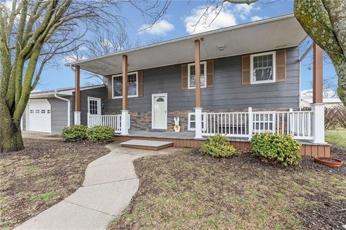 213 Beech St, Colony, KS, 66015-7262 | Card Image