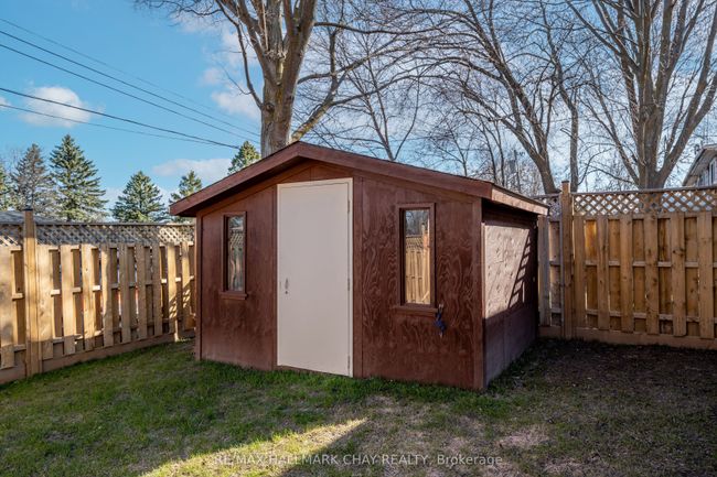 28 Brown St, House attached with 4 bedrooms, 2 bathrooms and 3 parking in Tottenham ON | Image 39