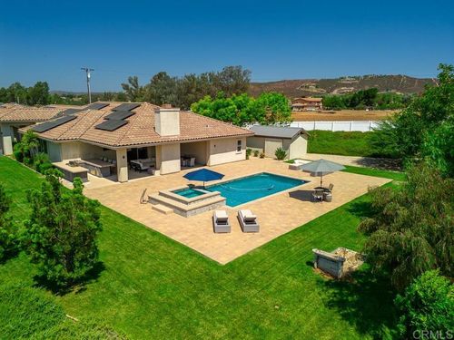 955 Heritage Ranch Rd, Ramona, CA, 92065-1041 | Card Image