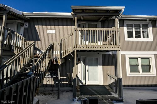 231 Portage Lakes Drive, Akron, OH, 44319 | Card Image