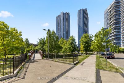 820 - 181 Village Green Sq, Condo with 2 bedrooms, 1 bathrooms and 1 parking in Toronto ON | Image 3