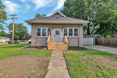207 E Union St, Seneca, IL, 61360-9486 | Card Image