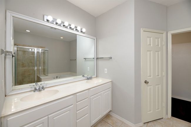 11517 Chaucer Dr, House other with 3 bedrooms, 3 bathrooms and null parking in Frisco TX | Image 14