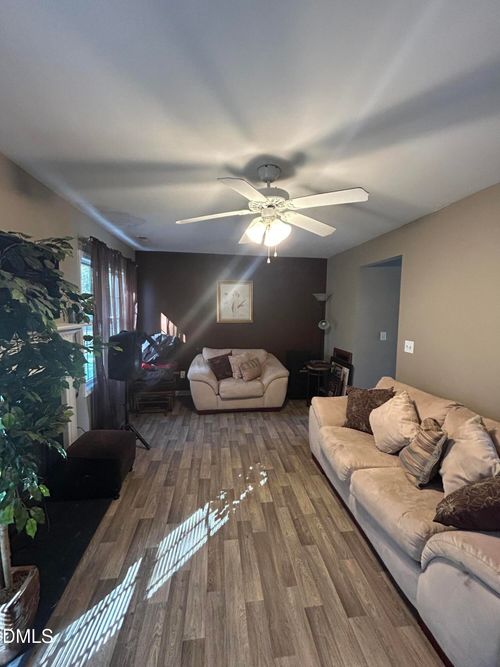 5418 Gunnette Drive, Raleigh, NC, 27610 | Card Image