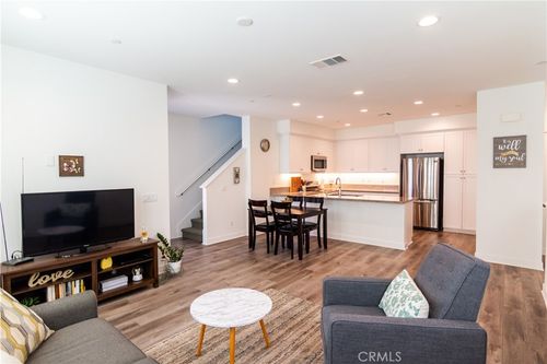 163 Pinkerton Ln, La Habra, CA, 90631-4645 | Card Image