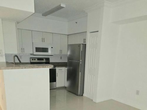 15203-220 Sw 116th Ave, Pembroke Pines, FL, 33025-4901 | Card Image