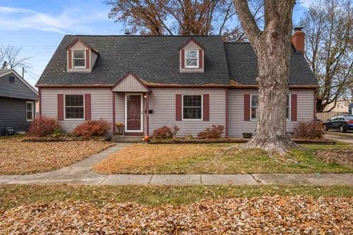 6408 1st St, Loves Park, IL, 61111-4104 | Card Image