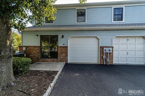 31 Aspen Dr, North Brunswick, NJ, 08902-1050 | Card Image