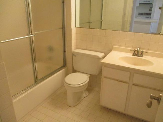 Bathroom.JPG | Image 9