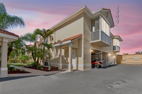 201-21041 Sunpoint Way, LUTZ, FL, 33558-5172 | Card Image