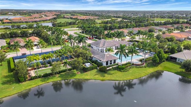 2638 Light Sky Ln, Home with 3 bedrooms, 2 bathrooms and null parking in BRADENTON FL | Image 54