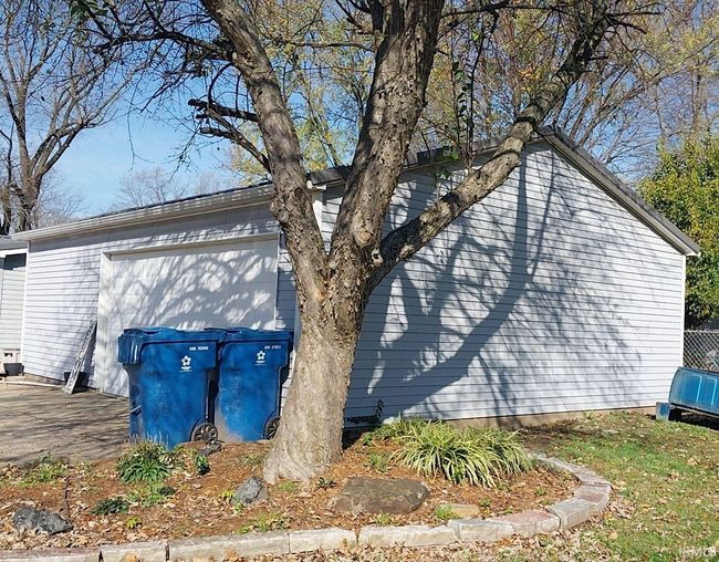 1205 Main St, House other with 3 bedrooms, 2 bathrooms and null parking in Monroe City IN | Image 25