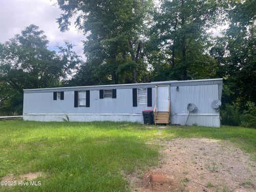 229 Aleo Seventh Ave, Rockingham, NC, 28379-4770 | Card Image