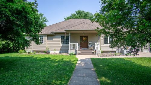 525 Wood St, Augusta, WI, 54722-9030 | Card Image