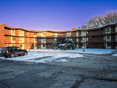 apt-144-2306 Holiday Ter, Lansing, IL, 60438-1678 | Card Image
