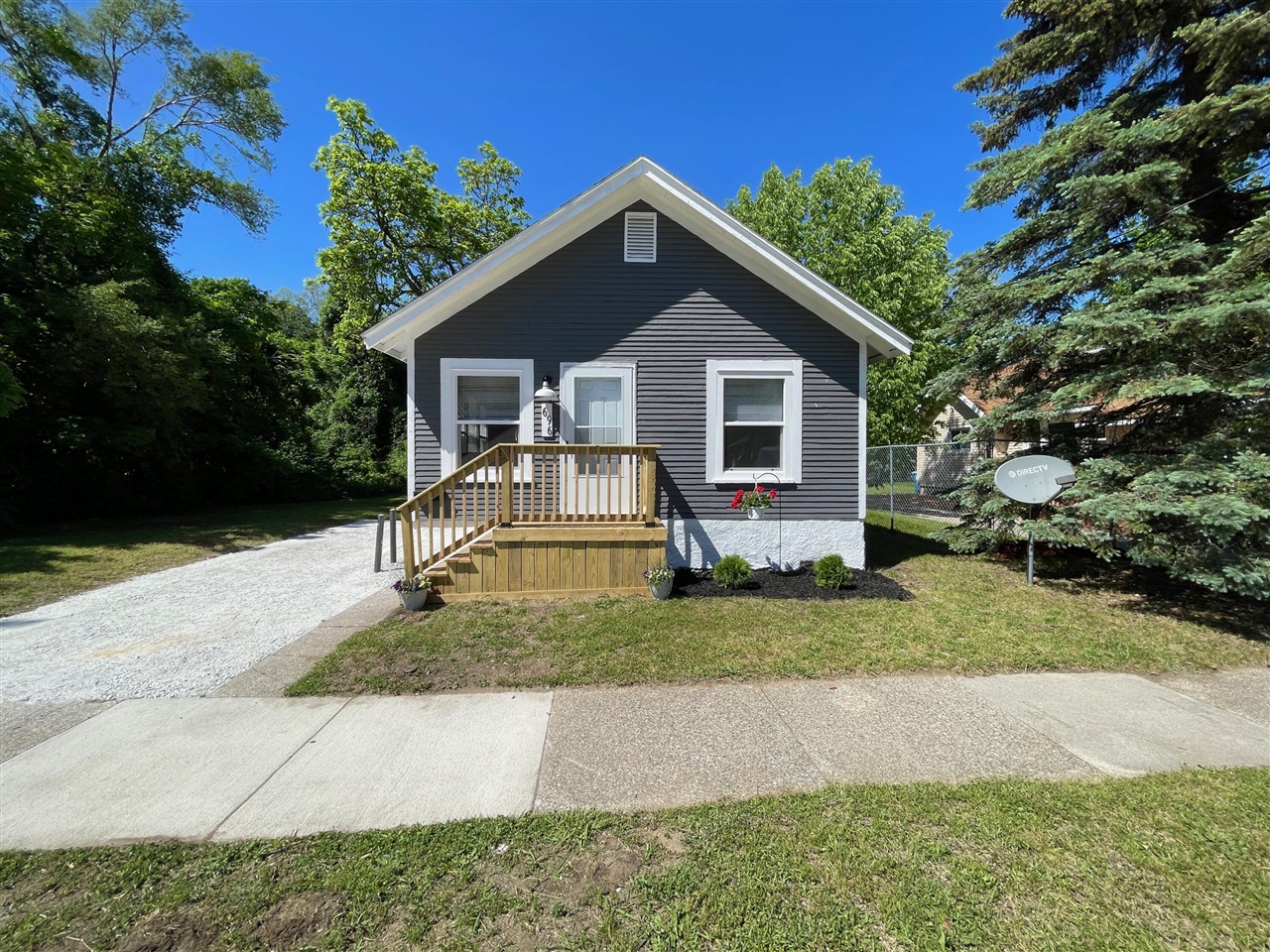 Ada Ave, Muskegon, MI 49442