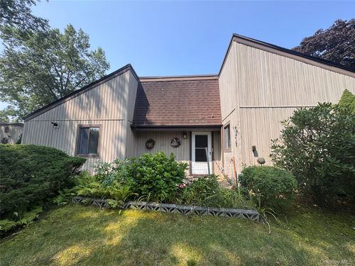 20 Strathmore Gate Dr, Stony Brook, NY, 11790-3070 | Card Image