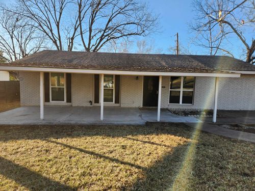 3000 Ray Wood Dr, Austin, TX, 78704-6147 | Card Image