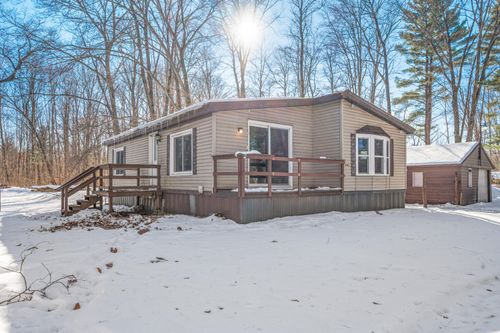 7668 Elizabeth St, Newaygo, MI, 49337-9568 | Card Image