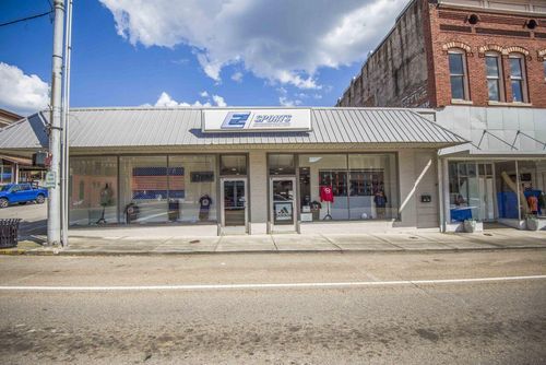 430 N Roane St, Harriman, TN, 37748-2023 | Card Image