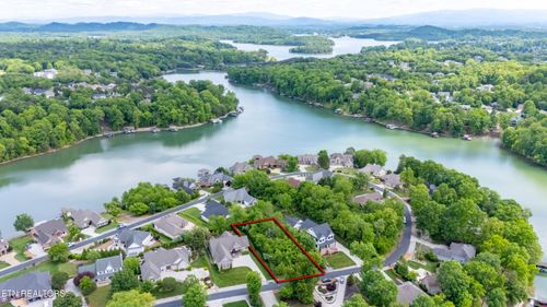 177 Oonoga Way, Loudon, TN, 37774-3015 | Card Image