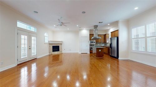 1502 Birdsall St, Houston, TX, 77007-3123 | Card Image