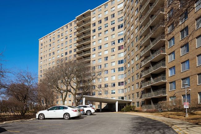 APT-1704 - 7033 N Kedzie Ave, Condo with 2 bedrooms, 2 bathrooms and 2 parking in Chicago IL | Image 26