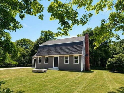 18 Olivers Ln, Mattapoisett, MA, 02739-1804 | Card Image