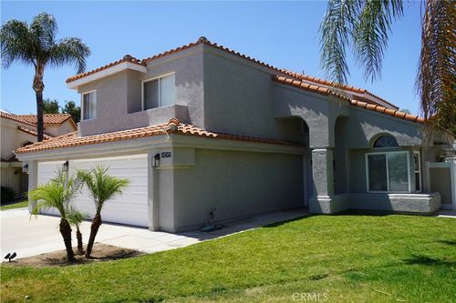 10406 Sandstone Ct, Mentone, CA, 92359 | Card Image